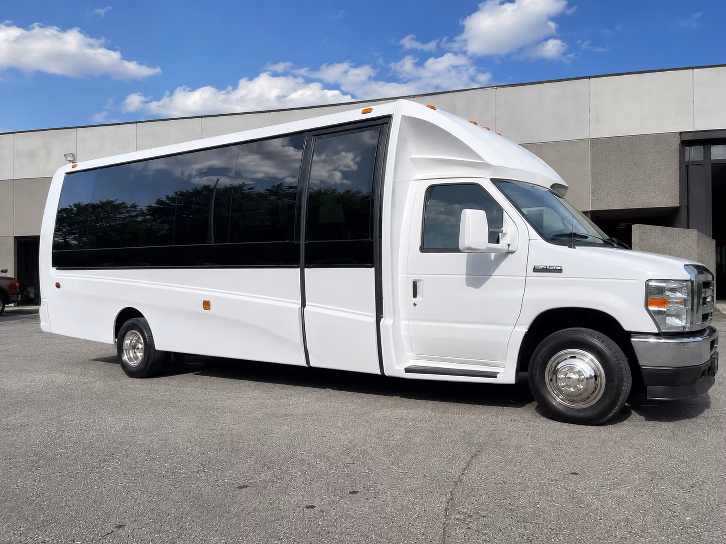 book wedding transportation for the dothan opera house and botanical gardens