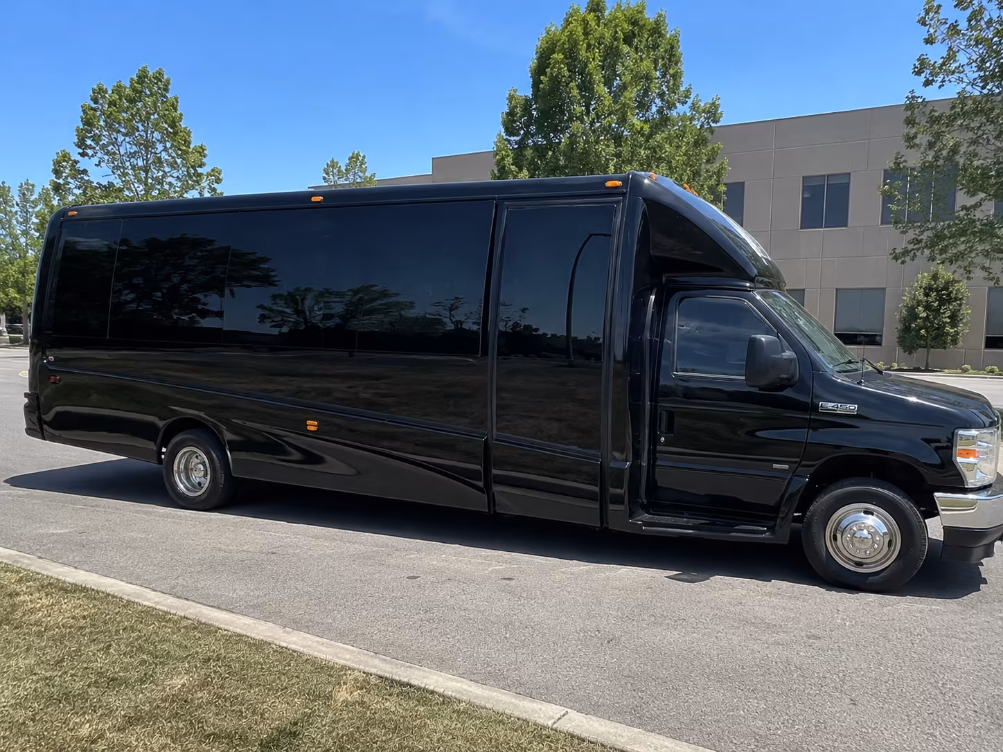 find a party bus for your dothan concert bachelorette or birthday night