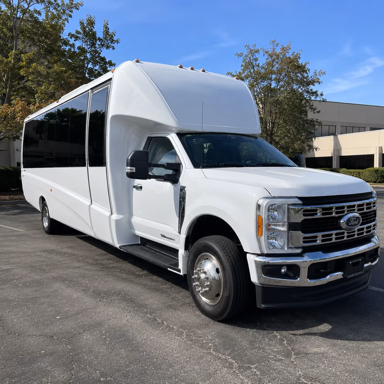 give your group a comfortable ride to cross state wine and craft beverage destinations
