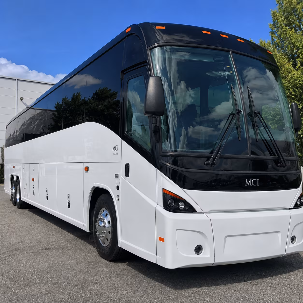 mobile charter bus