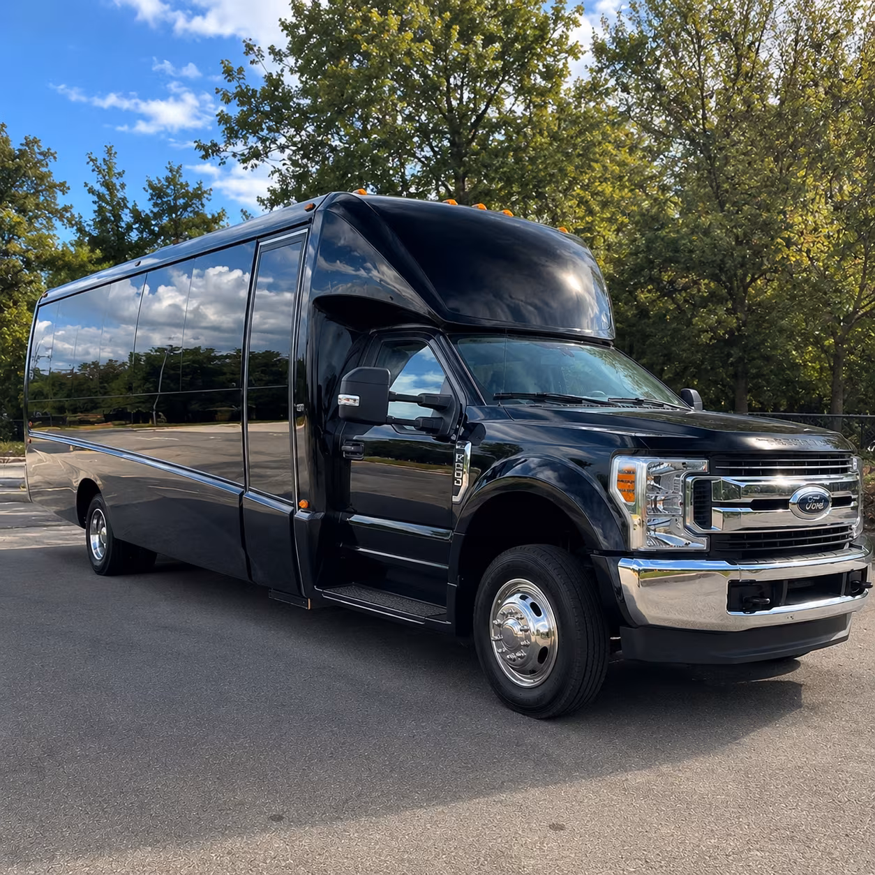 mobile rent a bus for a meeting or corporate event in mobile