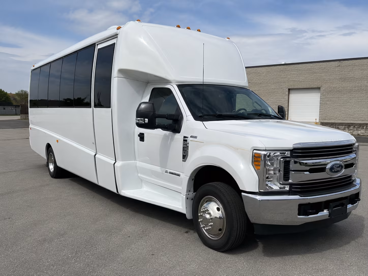 tuscaloosa bus rentals